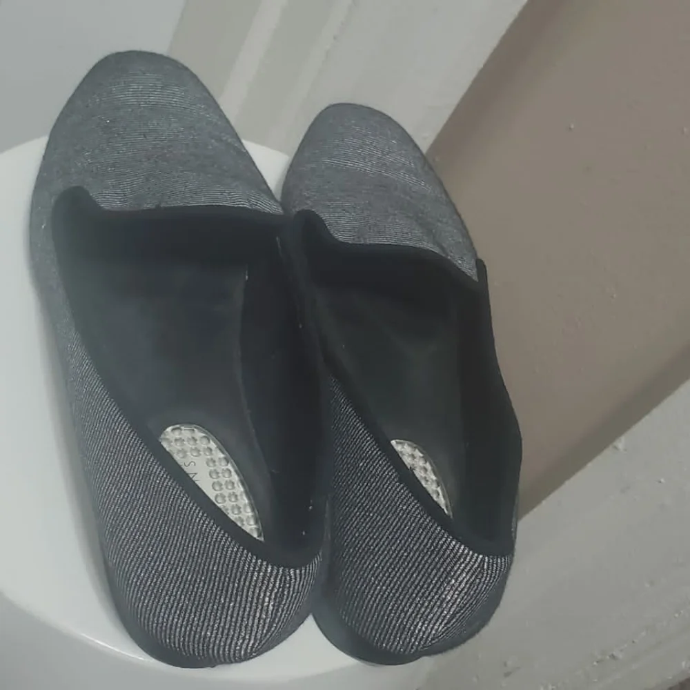 Com + Sens Womens Black Silver Metallic Loafers Slip On Flats Size 6.5 🌴
